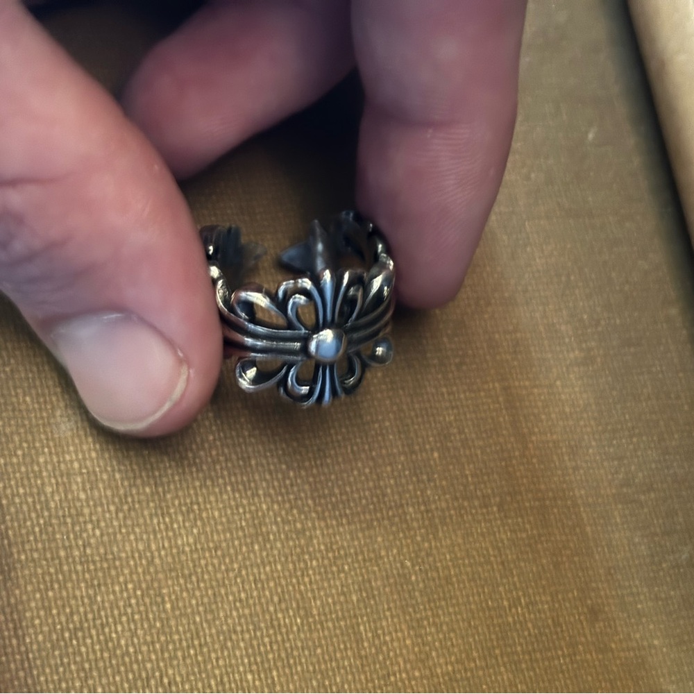 Ring - Picture 3 of 3